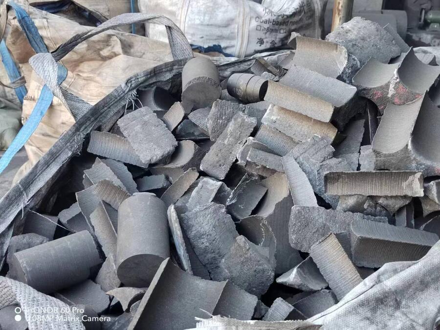 黑龍江哪里回收廢石墨電極回收